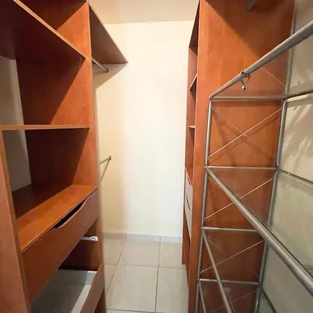 Spacious &nice With Balcony And Parking Apartamento Villeurbanne