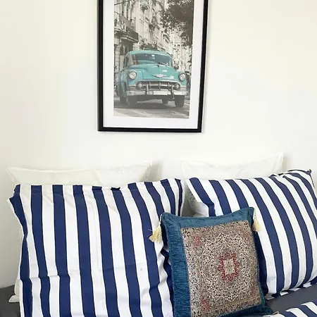 Apartamento Spacious &nice With Balcony And Parking