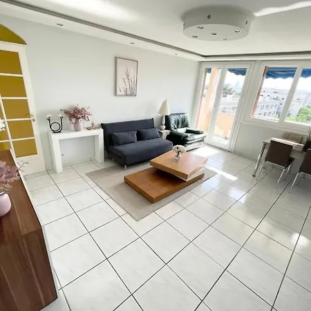 Apartment Spacious &nice With Balcony And Parking